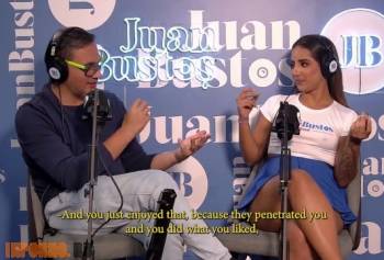 Natalia Garcia Pide una hamburgesa para chuparle la polla  al repartidor en Juan Bustos Podcast